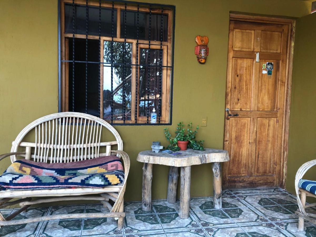 Kawoq Guesthouse San Pedro de la Laguna Extérieur photo